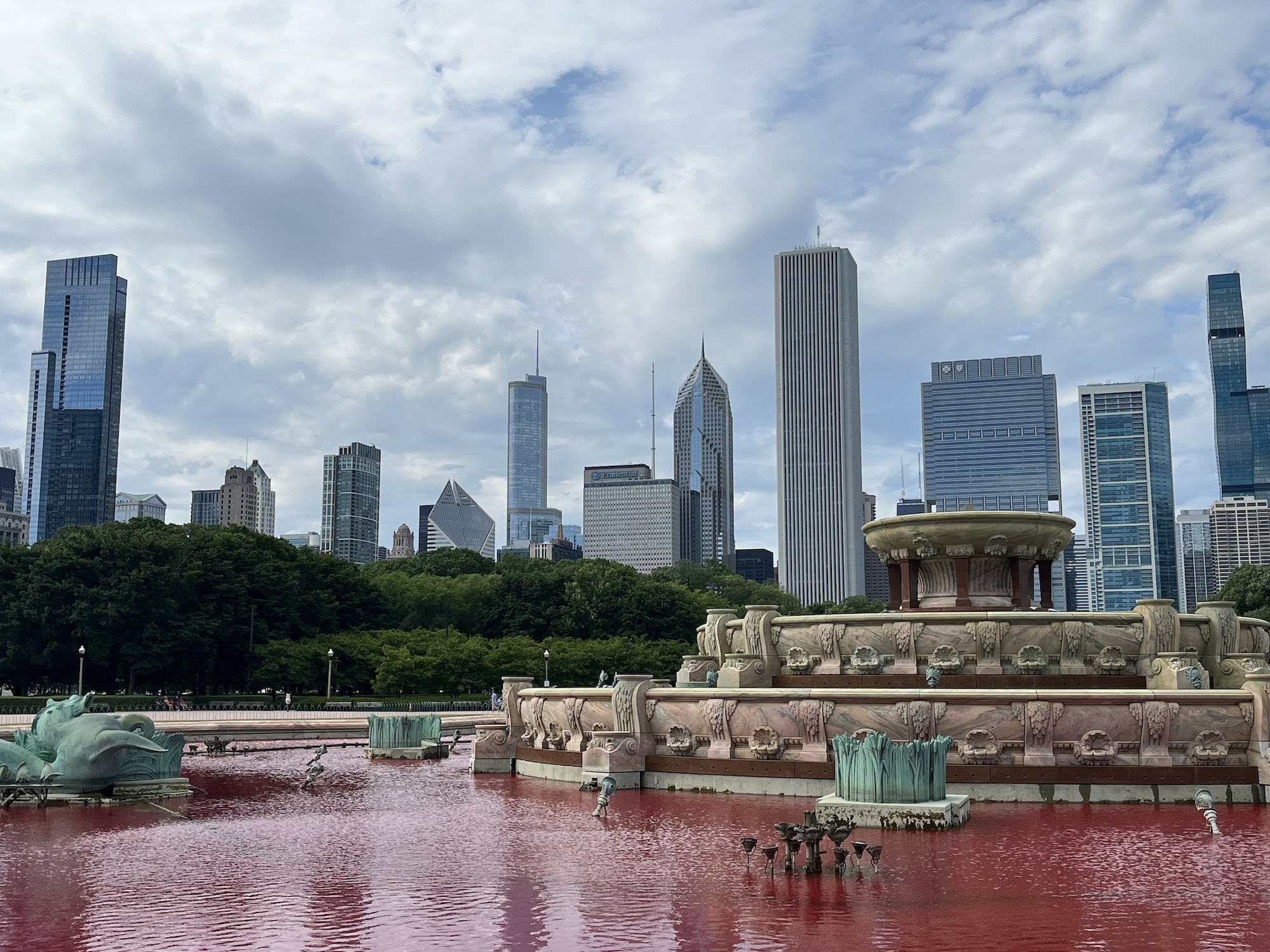 Buckingham Fountain Is Back On After Being Dyed Red By Vandals