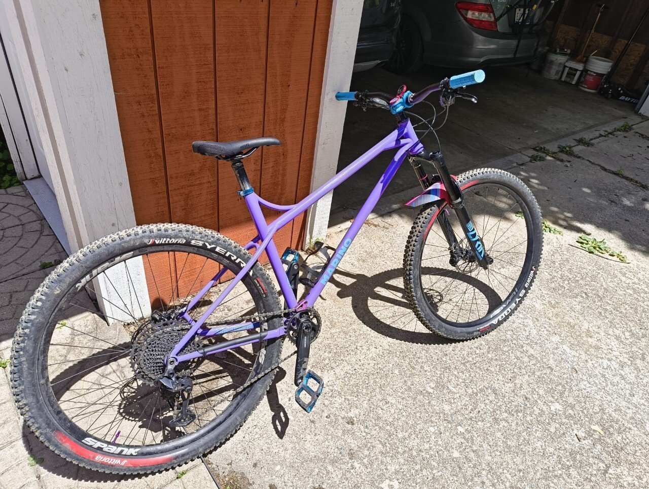 A purple Marino Moutain bike