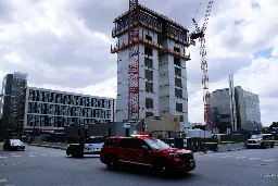 1 Worker Killed, 1 Critically Hurt After Falling From UChicago Construction Site