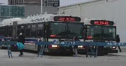 Chicago uses warming buses for migrants for winter storm