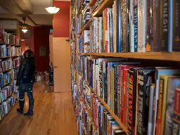 8 great Milwaukee bookshops