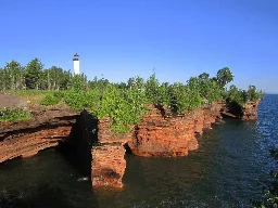 Legislation seeks to redesignate Apostle Islands as Wisconsin's first national park