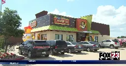 Central American chicken chain opens first Tulsa location