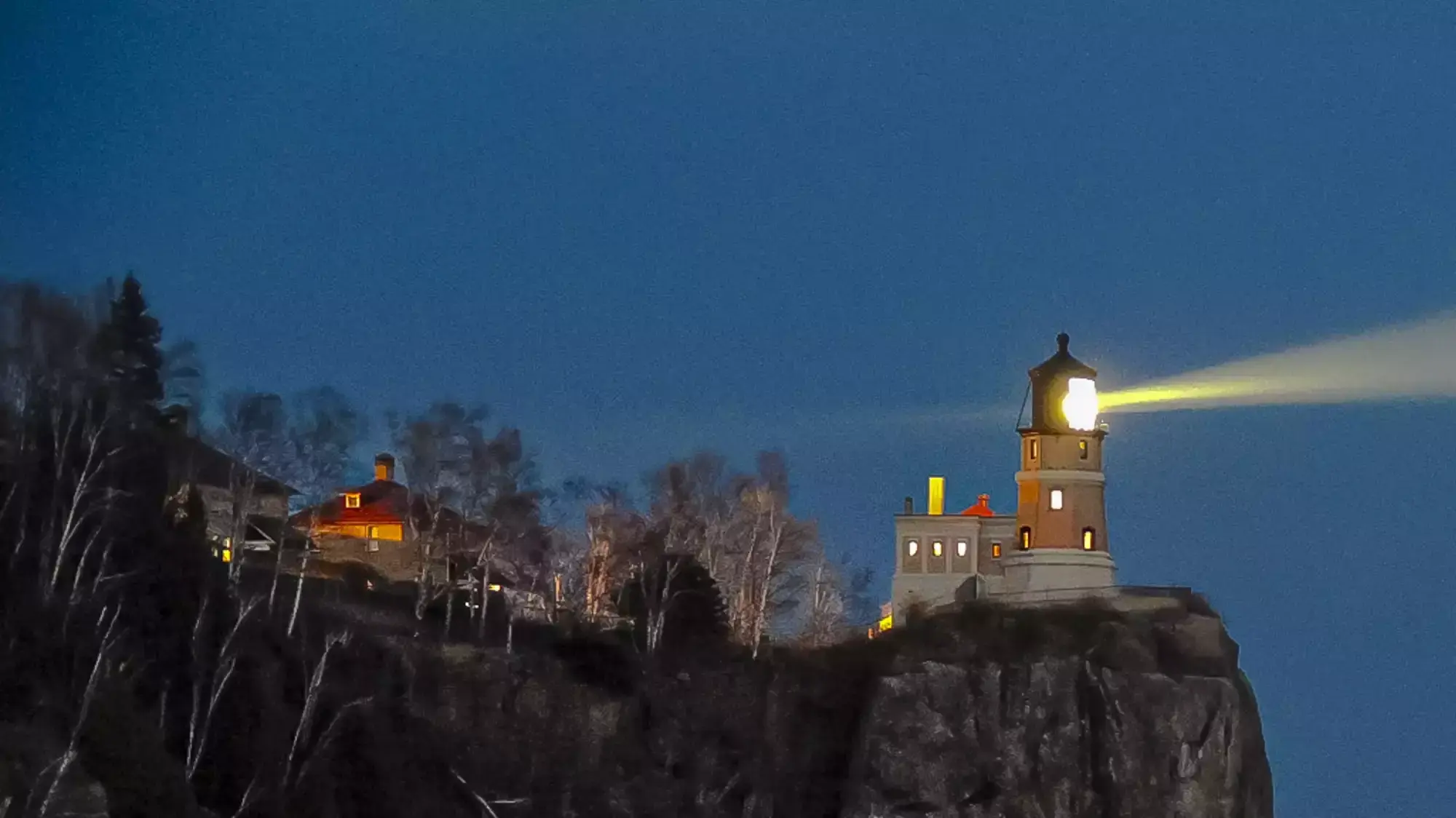 Split Rock Lighthouse hosts annual Edmund Fitzgerald memorial ceremony